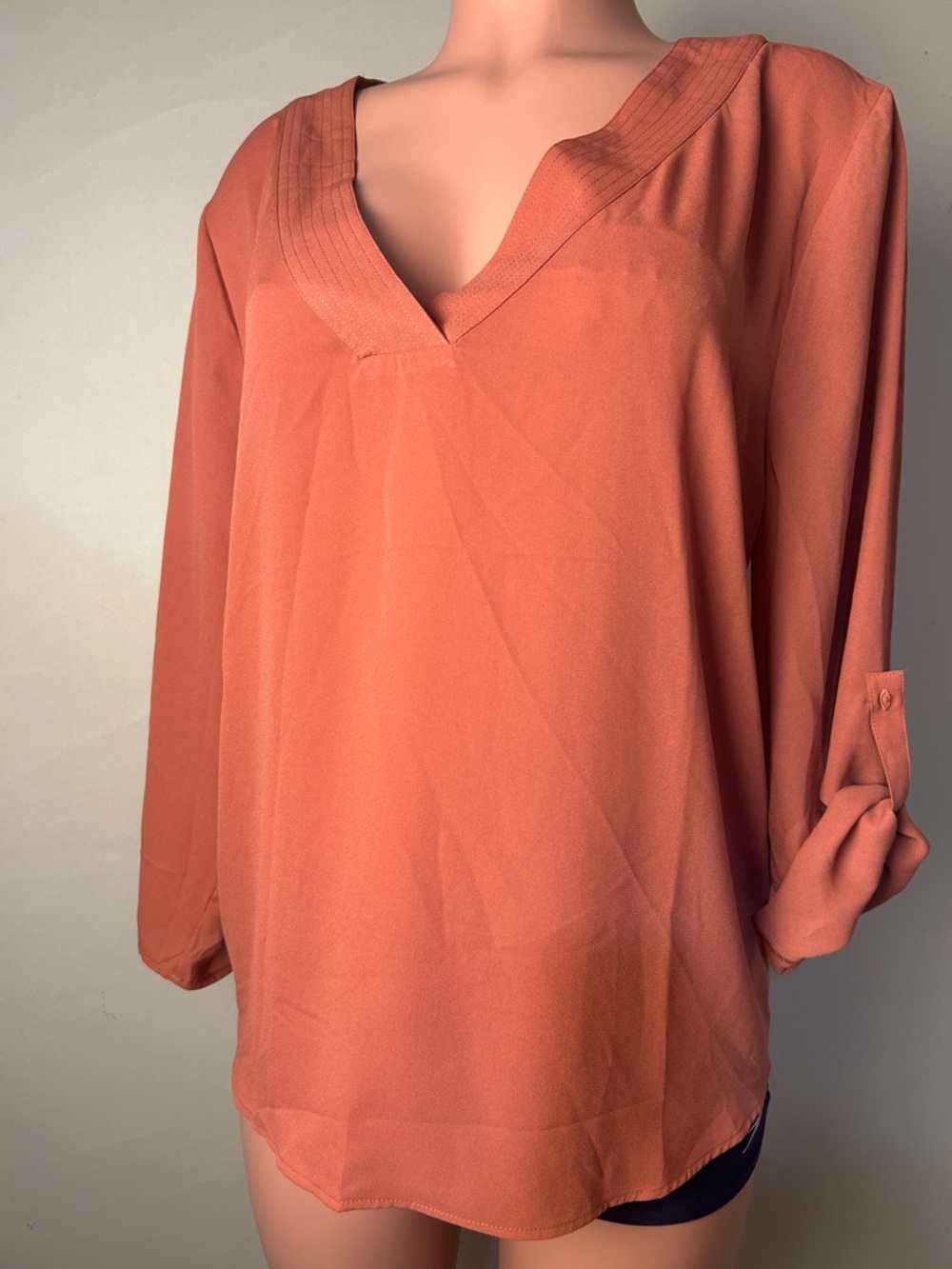 Les Serein Womens Pink V-Neck Top Tunic Roll Tab Sleeves Size XL  NWT